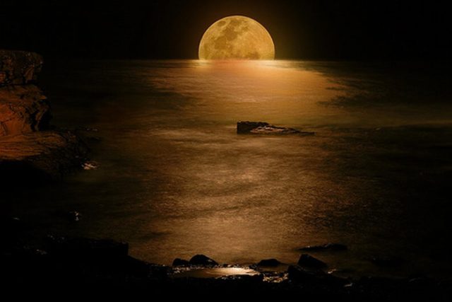 which the moon is full moon it s amazing specially when we see it ...