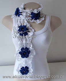cachecol com flores azul marinho, azul marinho, branco, cachecol de flores de croche, croche, cachecol feminino, cachecol delicado
