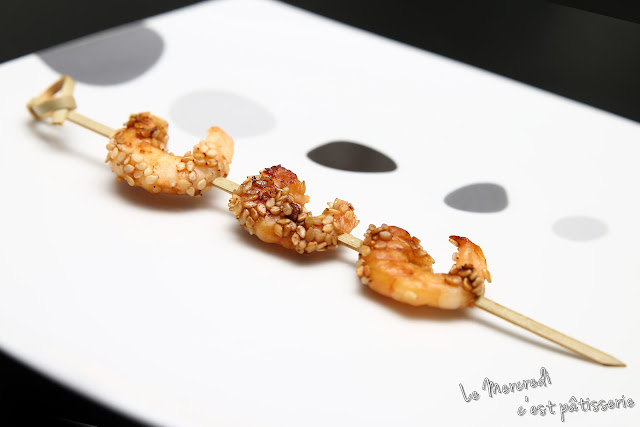 Brochettes de crevettes au sésame