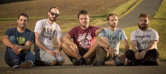 <center>Linterno release video for 'Knock On Wood'</center>