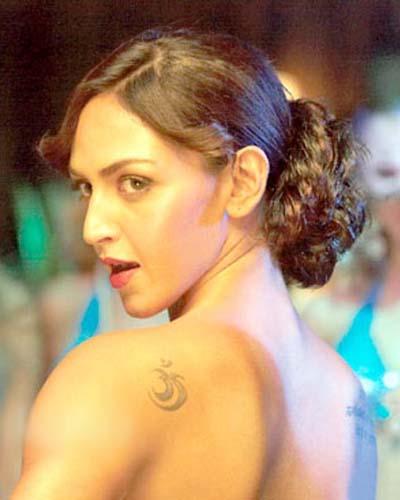 Backless Bollywood Babes Spicy Hot
