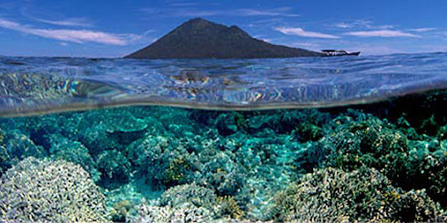 Bunaken Sea Park Manado Indonesia