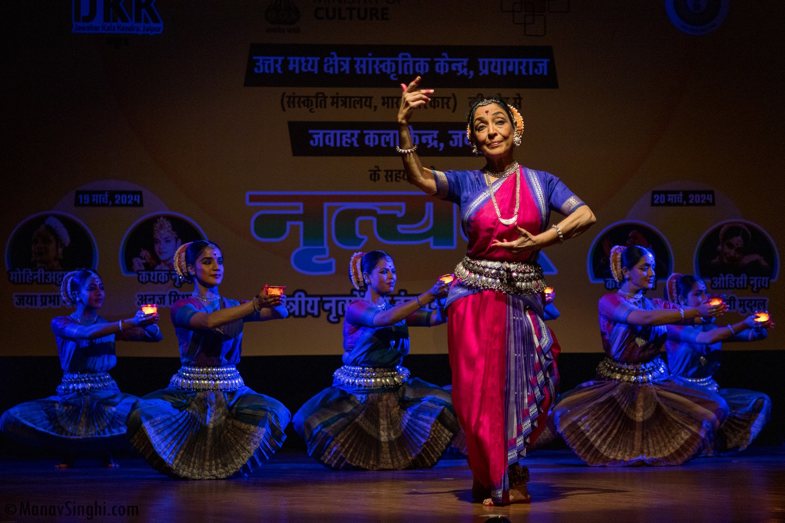 Odissi Dancer Padmashree Madhavi Mudgal Ji with Group of Her Students.