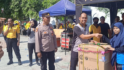 Sambut Hari Bhayangkara ke-77 Polsek Gayungan Gelar Lomba Jalan Sehat