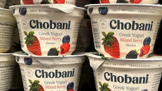 Chobani Greek yogurt is displayed for sale at a grocery store in San Diego, California. (c) Mike Blake/Reuters