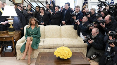 https://www.bild.de/politik/trump/politik-ausland/melania-allein-im-weissen-haus-trump-blamiert-ehefrau-61526794.bild.html