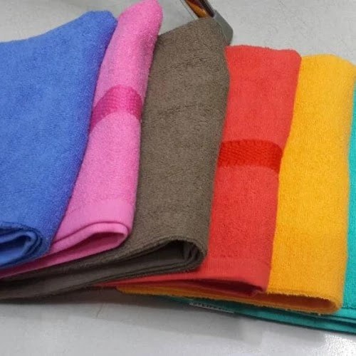 Handuk Mutia berbagai ukuran dan warna