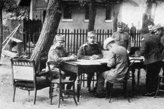 Constantine_at_war