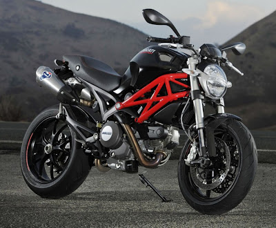 2012 Ducati Monster 796 Desmodue 796 The motor unit 796 is a whole new 