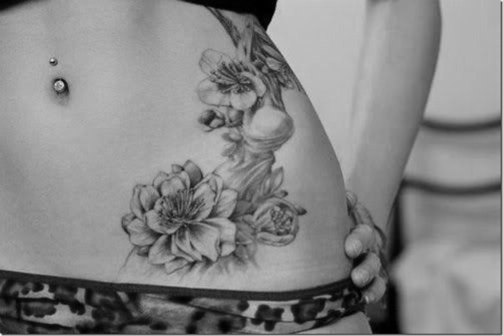 floral_ventre_tatouage