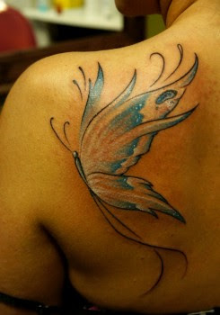 TATUAJE TATTOO MARIPOSA ESPALDA