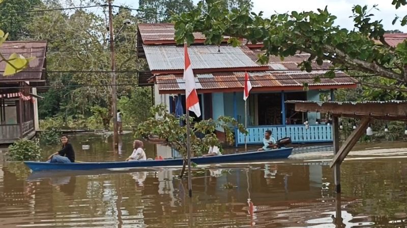 Luapan Air Sungai Kapuas, Sekitar 16 desa di Kapuas Hulu Terendam Banjir