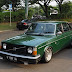 DIJUAL Volvo 244 DL '75 british racing green