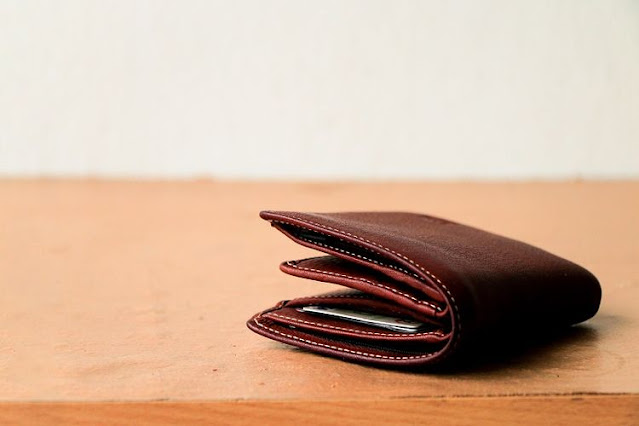 Minimalis Isi Dompet