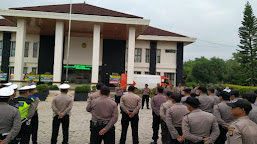 Puluhan Personel Polres Serang Kota, Polda dan Brimob Lakasanakan Pengamanan Kunker Ketua MA RI