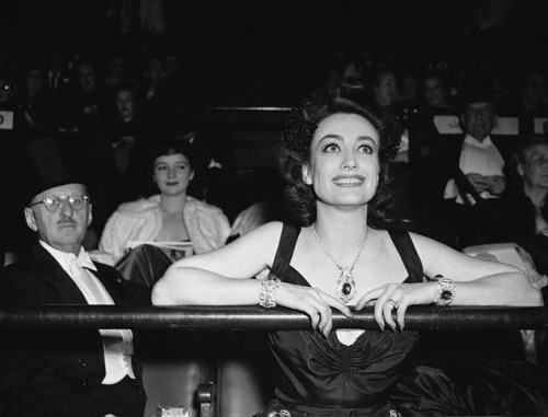 7 November 1940 worldwartwo.filminspector.com Joan Crawford