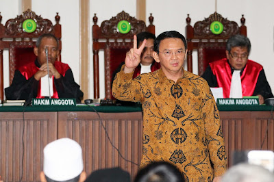 http://mata-lelaki777.blogspot.com/2017/06/anies-sandi-gelar-rapat-koordinasi.html