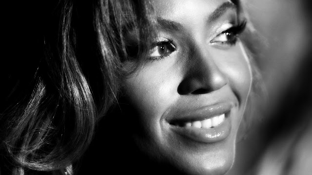 Beyonce Black and White