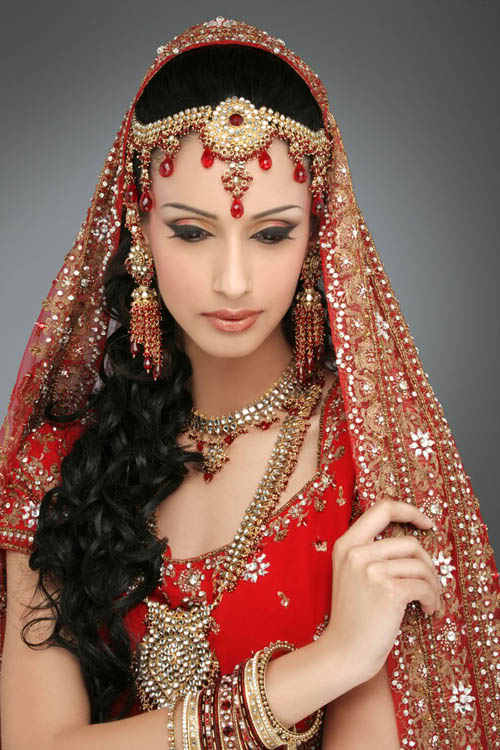 In the northern region wedding dresses are usually red or green that 