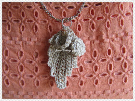 free crochet Irish lace pattern, free leaf pendant