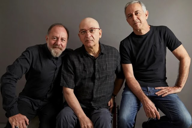 PARALAMAS DO SUCESSO SE APRESENTA NO TORITAMA MOTOFEST 2022: 'É EMPOLGANTE VER AS PESSOAS NO SHOW', DIZ BAIXISTA BI RIBEIRO