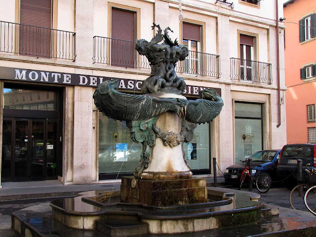 Fontana con mostri marini di Pietro Tacca, Livorno