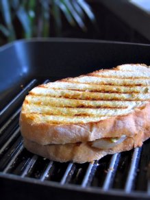 Grilled cheese sandwich