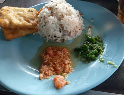 Satu Porsi Nasi TO Benhil ditambah Cipe