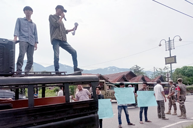 Aksi Unjuk Rasa di Aceh Tenggara Terkait Penyelesaian Persoalan Keuangan dan Pembayaran Kewajiban