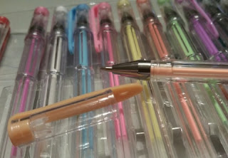 US Art Supply Jewelescent 144 Gel Pen Set close up