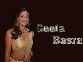 Geeta Basra in Saree