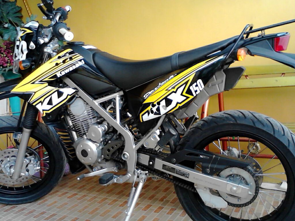 Gambar Hasil Modifikasi Motor Kawasaki KLX 150 Terbaru