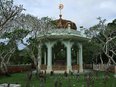 D' Property's & Family's: Makam Sultan Bolkiah ke-5