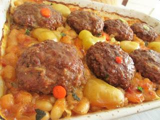  Roasted white beans with meatballs