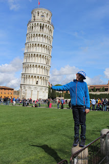 torre pendente sorretta