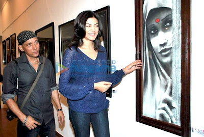 Sushmita Sen launches Charcoal exhibition by Gautam Patole image