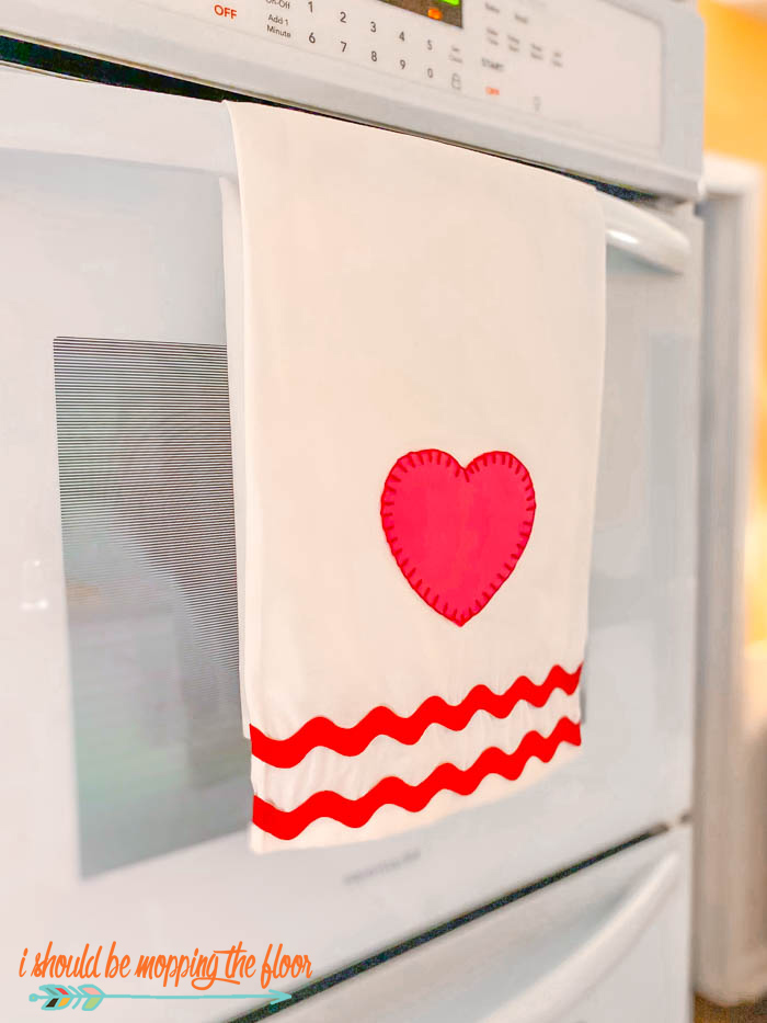 Make Your Own Valentine Kitchen Towels