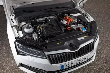 SKODA Superb iV 2021 Vano Motor