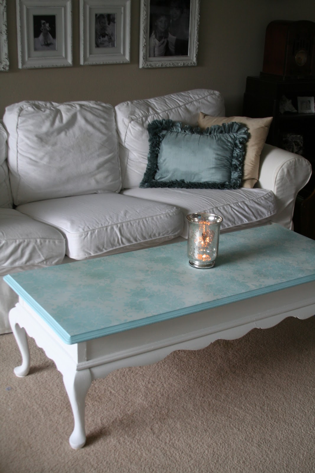 For the love of white: Chalk Paint Coffee Table Project
