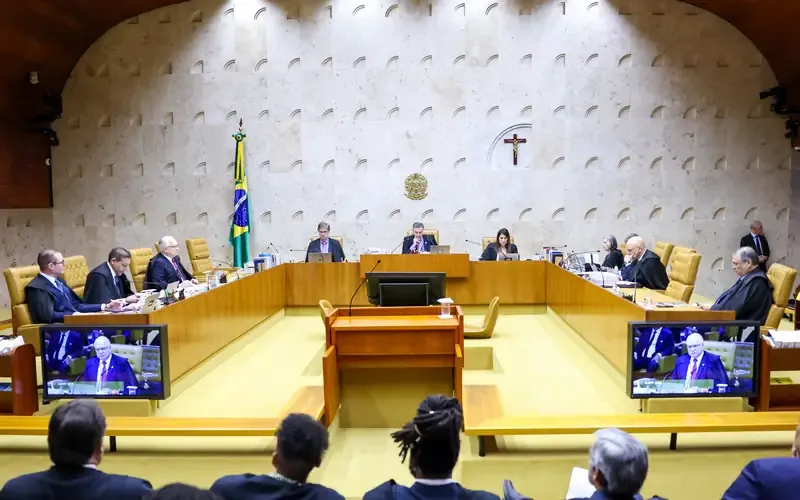 Zanin e Dino votam contra pedido para retirar símbolos religiosos em órgãos públicos - Foto: Gustavo Moreno/STF
