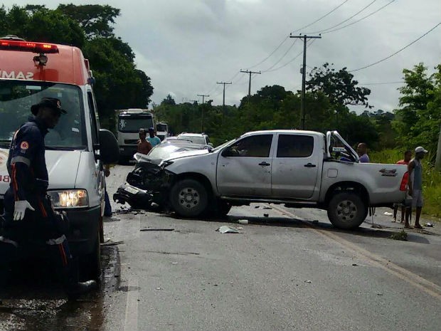 Menino de 6 anos morreu em acidente na BR-101 (Foto: Leandro Alves: Portal Bahia News)