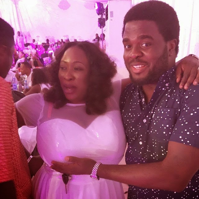 aremu afolayan grabbed boobs