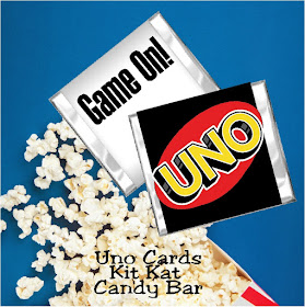 Get your game on with these fun Uno card candy bar wrappers. Wrappers fit a regular Kit Kat bar and are a great addition to your next game night party. #uno #gamenight #candybarwrapper #partyprintable #diypartymomblog