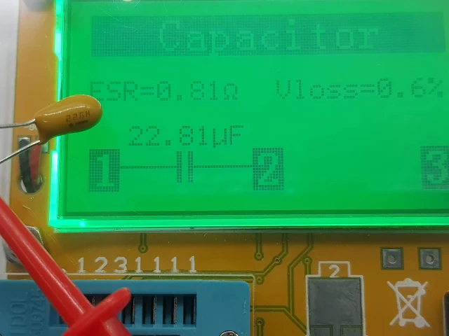 Tantalum  Capacitor    22μF  15V