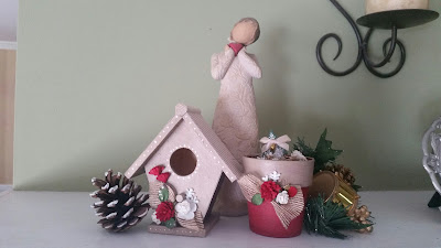 https://www.etsy.com/listing/251901971/small-country-chic-christmas-birdhouse?ref=shop_home_active_2