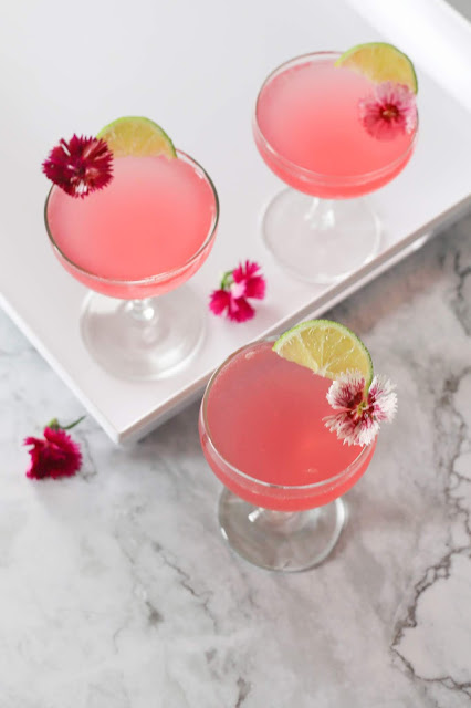 Cosmopolitan cocktail