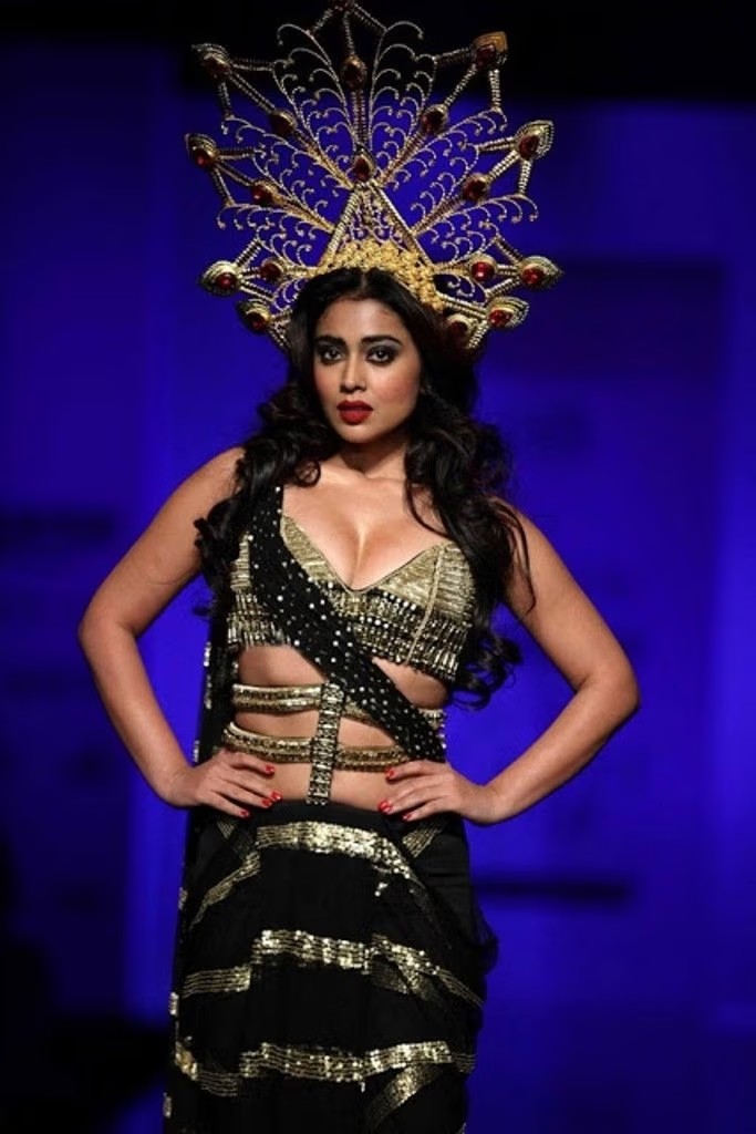 Shriya Saran Images