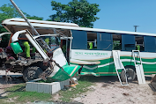 কোম্পানীগঞ্জে বেপরোয়া বাস ঢুকে গেল ফিলিং স্টেশনে