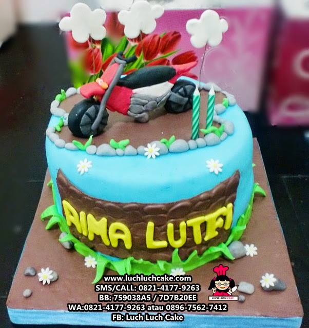 Luch Luch Cake Kue Tart Motor Trail Daerah Surabaya 