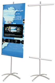 standee treo 2 mặt